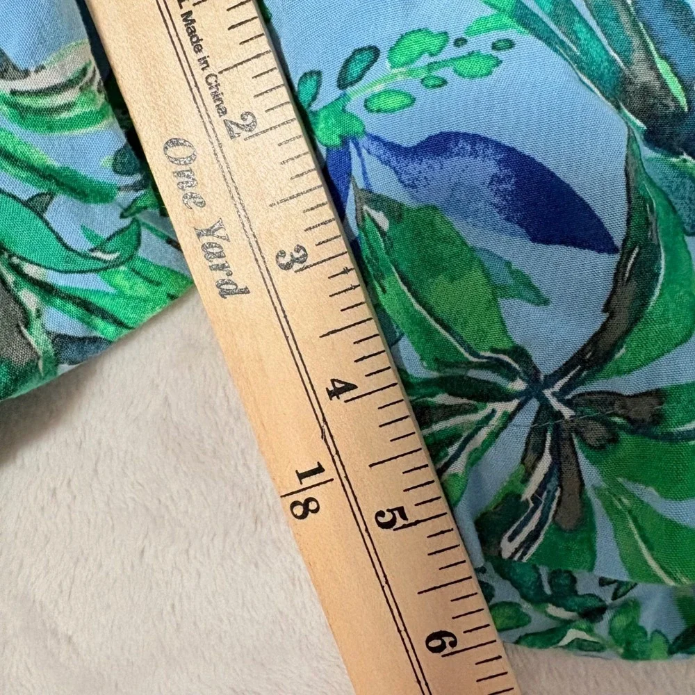 J. Jill Tropical Leaf Print Pull On Shorts Womens Blue Green size M Rayon Tassel